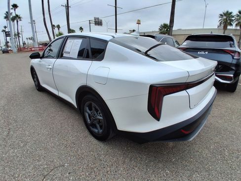 Used 2025 Kia K4 LXS image 5