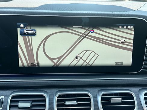 New 2026 Mercedes-Benz GLS 450 4MATIC image 33