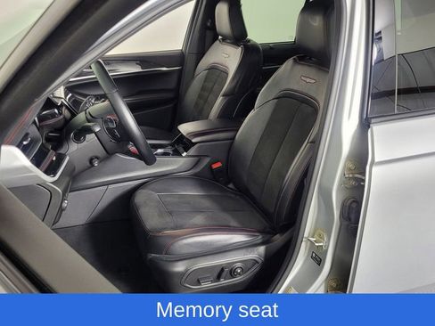 Used 2022 Jeep Grand Cherokee Trailhawk w/ Luxury Tech Group III image 15