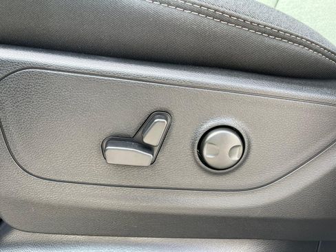 New 2026 RAM 1500 Big Horn AWD/4WD image 13