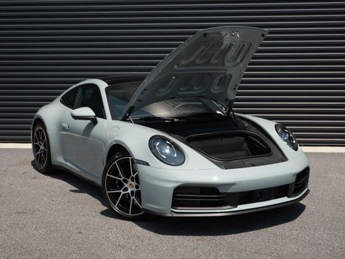 Used 2025 Porsche 911 Carrera S RWD image 26