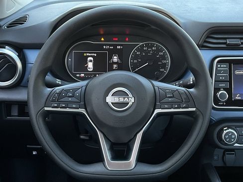 Used 2025 Nissan Versa SV image 20