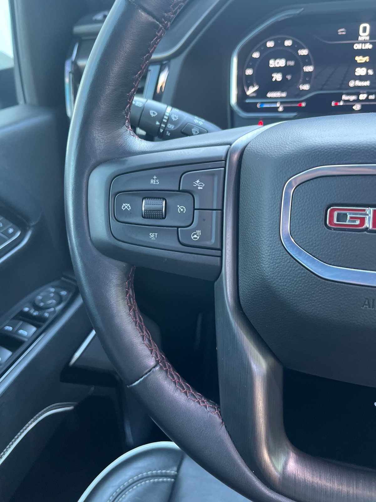 Used 2025 GMC Sierra 2500 AT4X AWD/4WD image 20