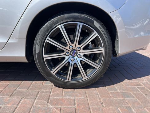 Used 2018 Volvo S60 T5 Inscription FWD image 13