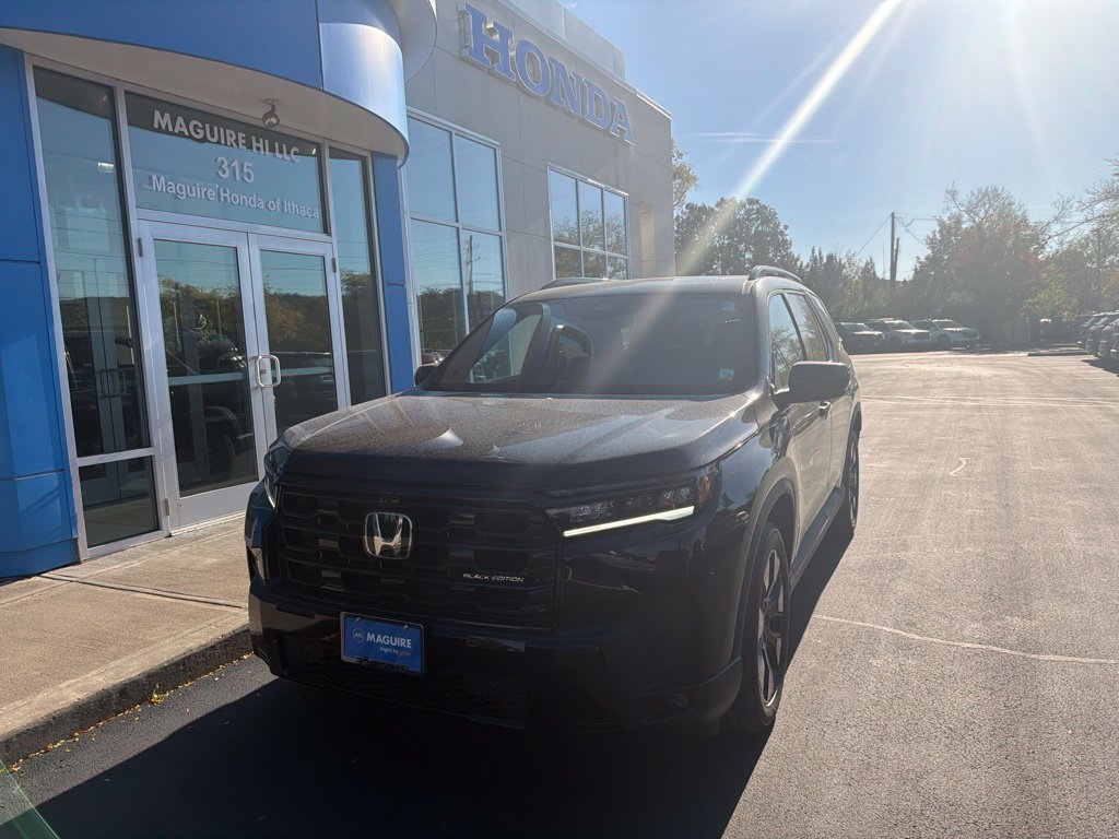 New 2026 Honda Pilot Black Edition image 1