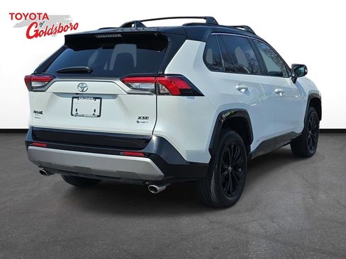 Used 2025 Toyota RAV4 XSE image 5