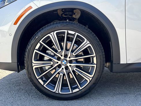 New 2026 BMW X2 xDrive28i w/ Technology Package AWD/4WD image 8