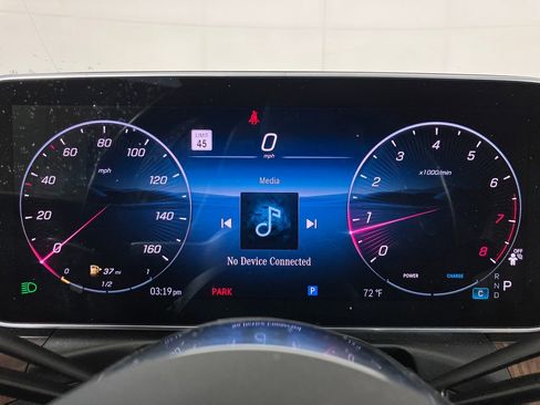 Used 2024 Mercedes-Benz CLE 300 4MATIC Cabriolet image 20