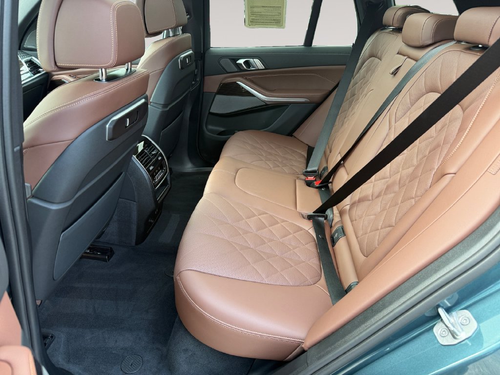 Used 2026 BMW X5 xDrive40i AWD/4WD image 13