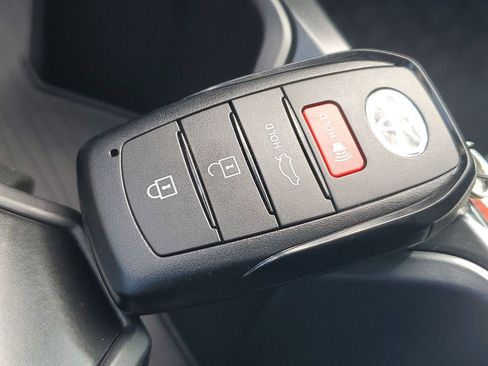 Used 2026 Toyota Camry SE image 38