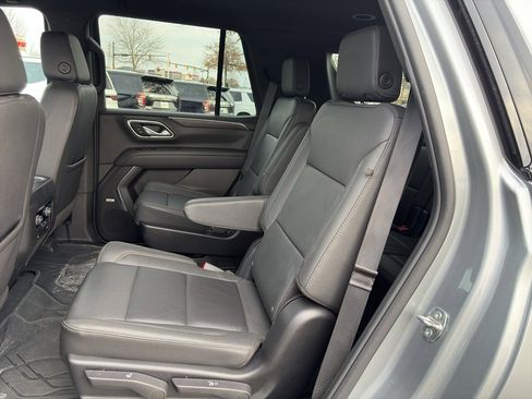 Used 2024 Chevrolet Tahoe Z71 w/ Luxury Package image 12