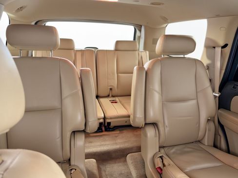 Used 2009 GMC Yukon Denali AWD/4WD image 29