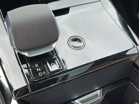 New 2026 Land Rover Range Rover Sport SE image 18