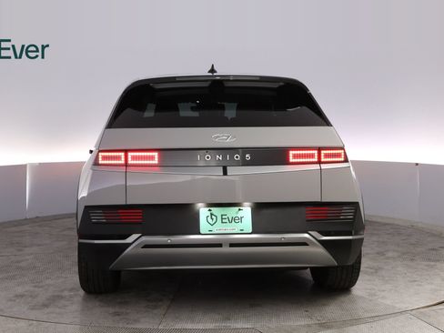 Used 2024 Hyundai Ioniq 5 SEL RWD image 15