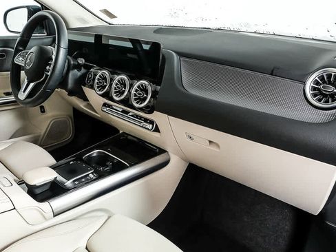 Used 2022 Mercedes-Benz GLA 250 image 27