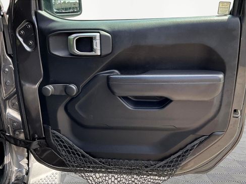 Used 2019 Jeep Wrangler Sport AWD/4WD image 27