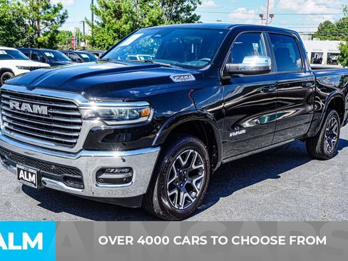 Used 2025 RAM 1500 Laramie AWD/4WD image 3