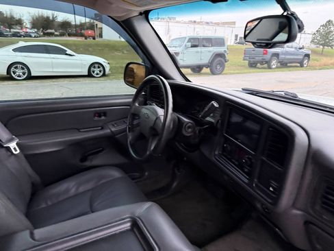 Used 2004 Chevrolet Silverado 1500 LS w/ Light Duty Power Package image 26