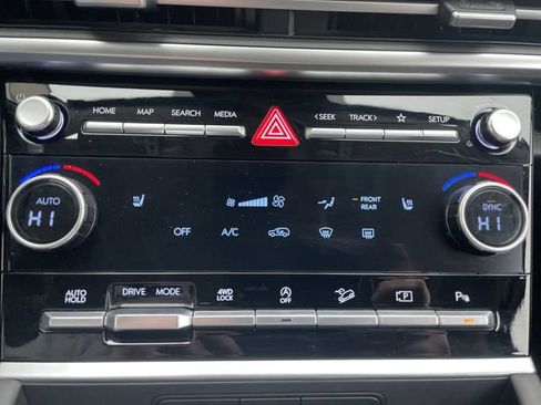 Used 2025 Hyundai Santa Fe SEL AWD/4WD image 18