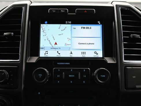 Used 2016 Ford F150 XLT w/ Equipment Group 302A Luxury AWD/4WD image 29