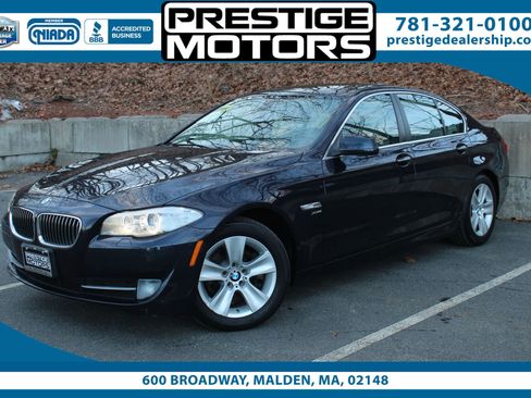 Used 2012 BMW 528i xDrive 528i xDrive Sedan 4D image 1