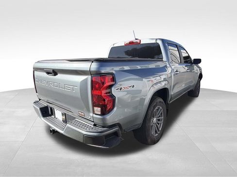 Used 2023 Chevrolet Colorado LT AWD/4WD image 2