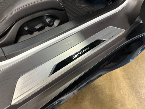Used 2025 Chevrolet Corvette Z06 RWD image 35
