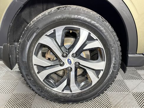 Used 2020 Subaru Outback Limited image 32