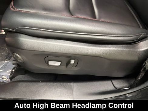 Used 2024 Jeep Gladiator Rubicon AWD/4WD image 17