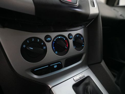 Used 2014 Ford Focus SE image 19