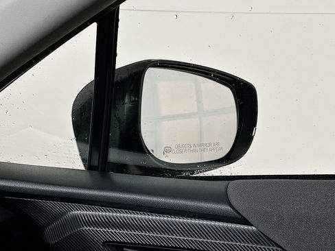 Certified 2025 Subaru Crosstrek 2.0i Premium image 24