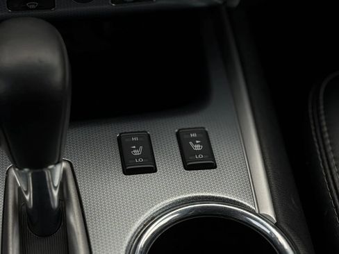 Used 2017 Nissan Pathfinder SL image 37