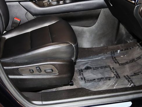 Used 2023 Cadillac XT4 Premium Luxury AWD/4WD image 60