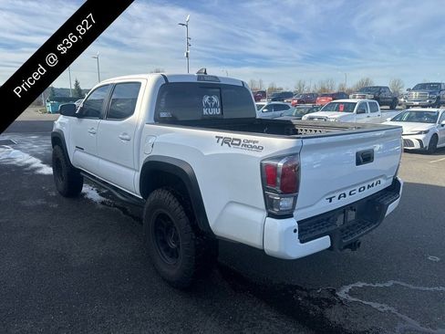 Used 2023 Toyota Tacoma TRD Off-Road w/ Technology Package image 5