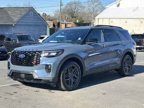New 2026 Ford Explorer ST w/ Sun And Sound Package image 2