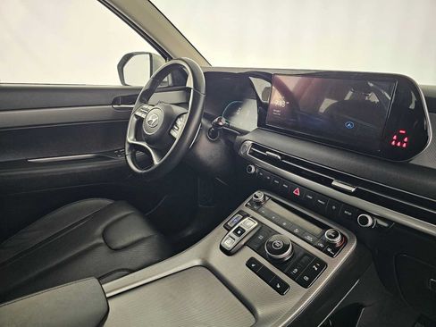 Used 2023 Hyundai Palisade SEL FWD image 11