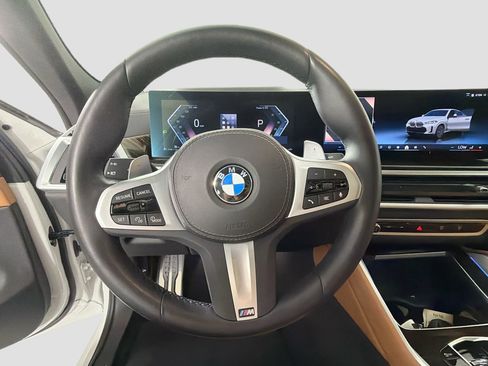 Certified 2024 BMW X6 xDrive40i w/ Executive Package image 12