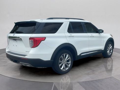 Used 2023 Ford Explorer XLT w/ Equipment Group 202A AWD/4WD image 6
