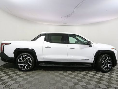 Used 2024 Chevrolet Silverado EV RST image 12