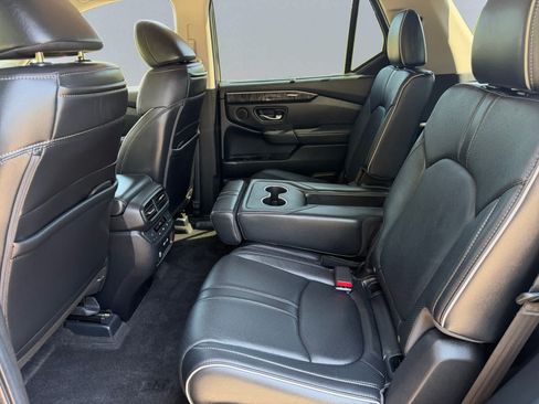 Used 2023 Honda Pilot Elite image 18