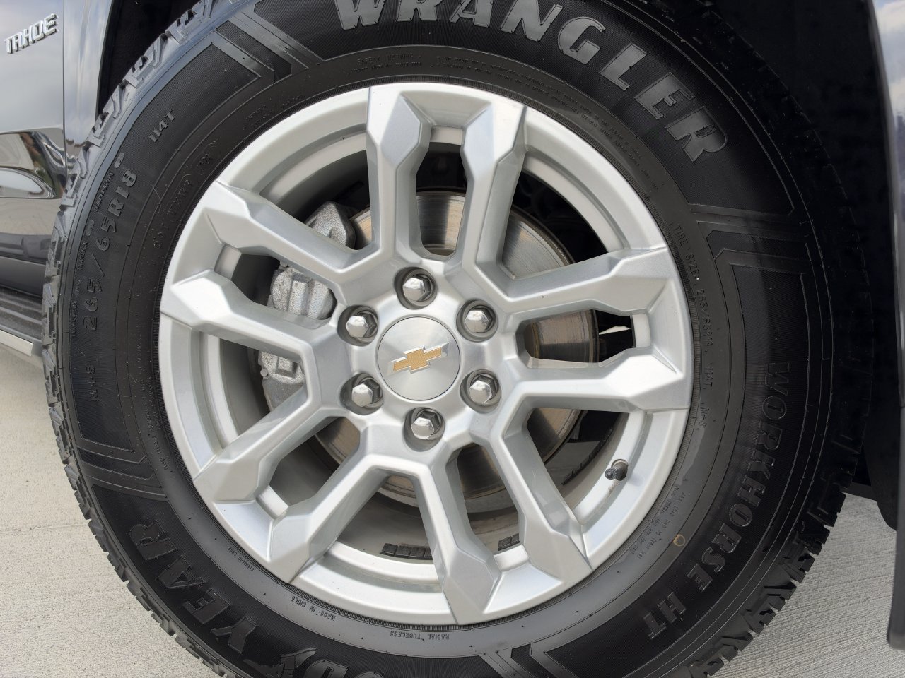 Certified 2025 Chevrolet Tahoe LT RWD image 10