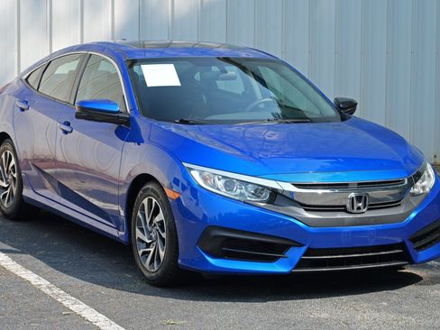 Used 2017 Honda Civic EX image 46