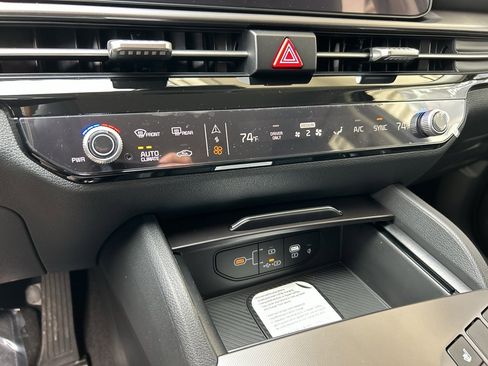 New 2026 Kia Sportage AWD Hybrid image 22
