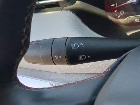 Used 2022 Jeep Compass Limited image 26