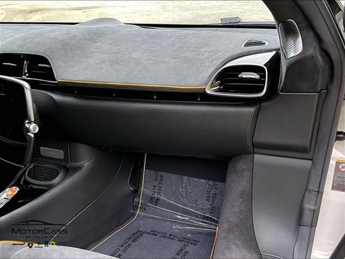Used 2025 McLaren Artura Spider RWD image 14