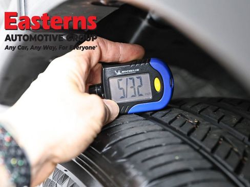 Used 2023 Nissan Pathfinder SL w/ Lighting Package (N92) AWD/4WD image 29