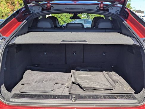 Used 2023 BMW X6 xDrive40i w/ M Sport Package image 29