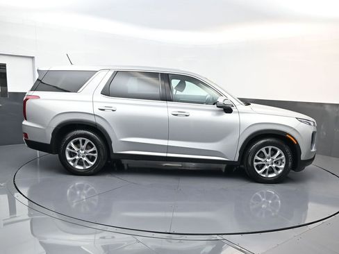 Used 2022 Hyundai Palisade SE AWD/4WD image 3
