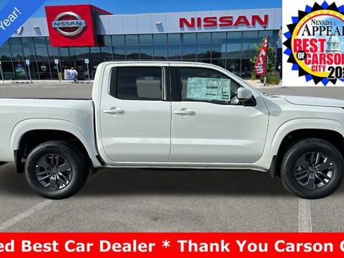 Certified 2025 Nissan Frontier SV image 2