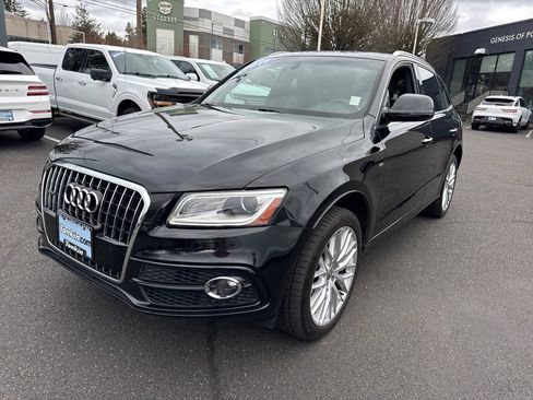 Used 2017 Audi Q5 2.0T Premium Plus w/ Technology Package image 2